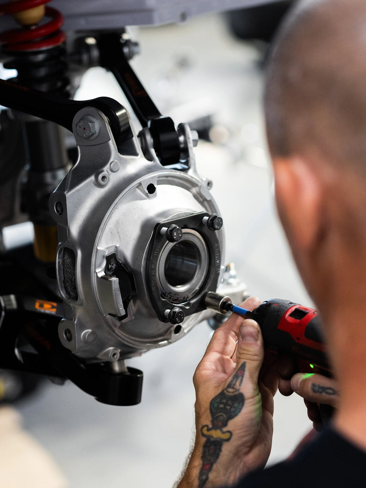 Porsche wheel hub assembly at OTTO WERKS